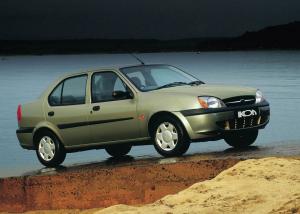 Ford Ikon 2000 года